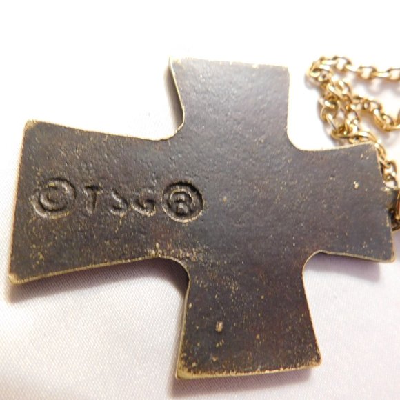Terra Sancta Guild TSG Communion Enamel Pendant Necklace Vintage - Picture 4 of 6